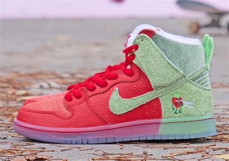 nike dunks strawberry pink|Nike dunk strawberry cough.